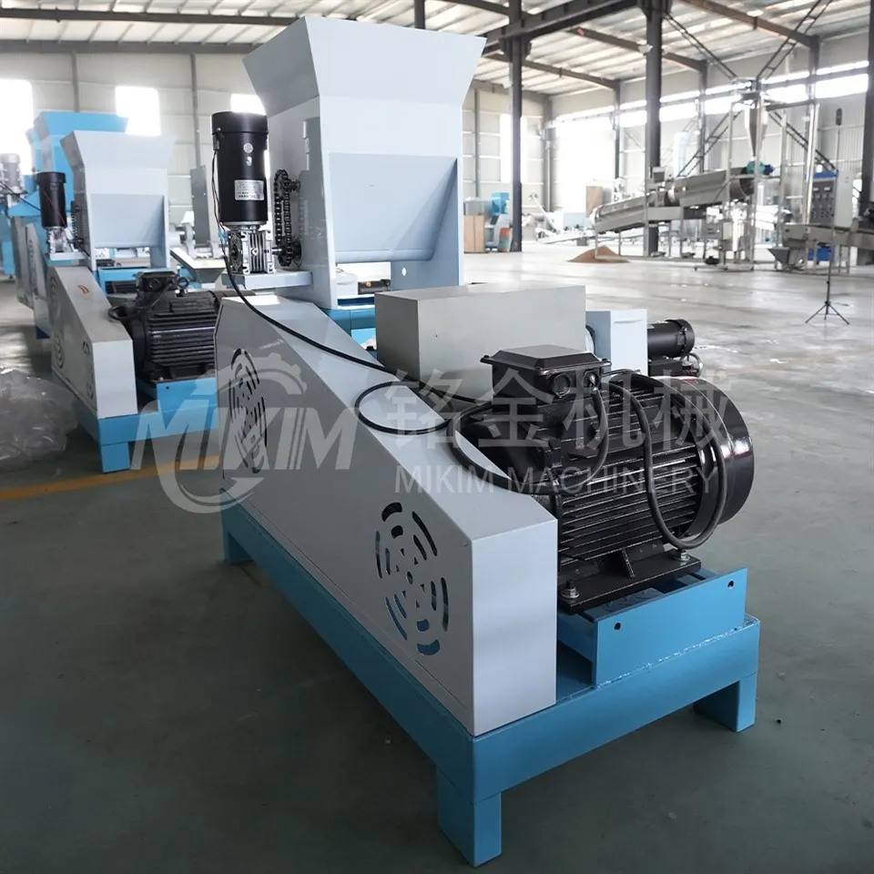 Manje èkstrude pou fèm yo